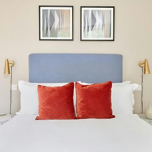 Kamer met een Queen Size Bed